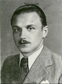Guly&aacute;s Lajos